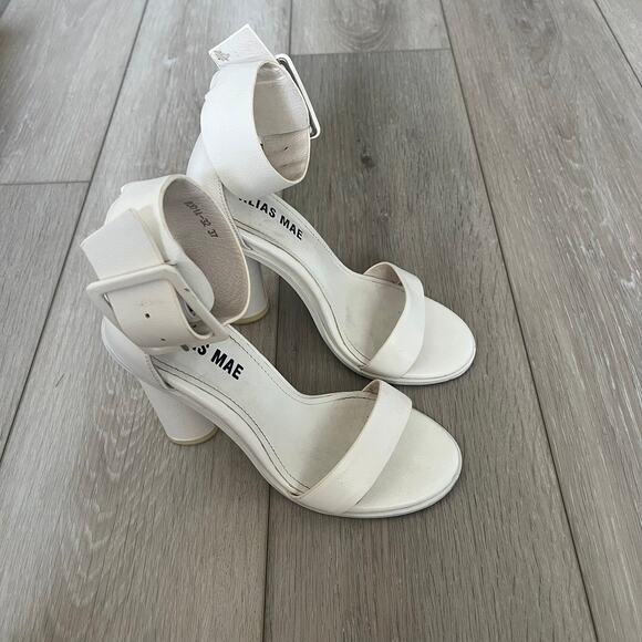 Alias Mae 'Ami' Women's 37 / US 6 Ankle Wrap Buckle High Heel White Leather - Picture 9 of 9